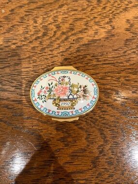 1992 Halcyon Days "A Year to Remember" Enamel Trinket Box